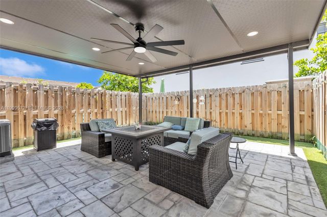 12982 SW 232nd Ln, Homestead, FL 33170