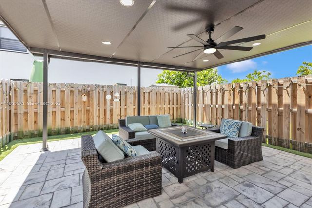 12982 SW 232nd Ln, Homestead, FL 33170