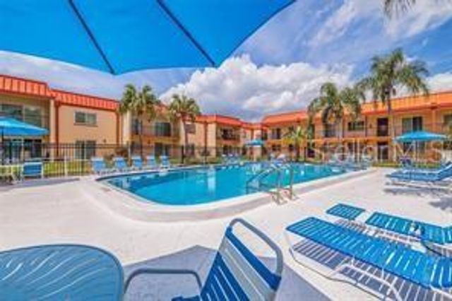 10365 PARADISE BOULEVARD 10, Treasure Island, FL 33706