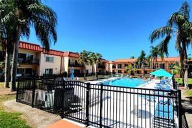 10365 PARADISE BOULEVARD 10, Treasure Island, FL 33706