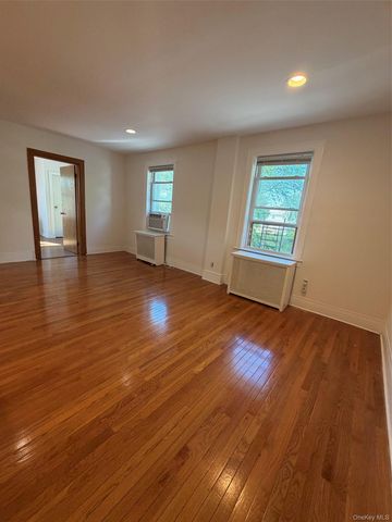 837 White Plains Road 3R, Scarsdale, NY 10583