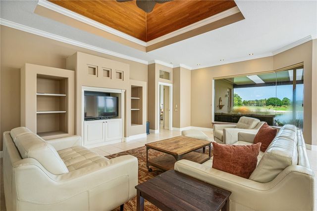 630 Bridgewater Lane SW, Vero Beach, FL 32962