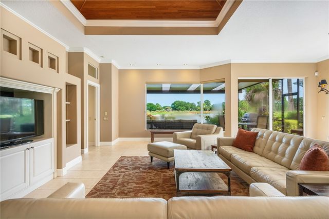 630 Bridgewater Lane SW, Vero Beach, FL 32962