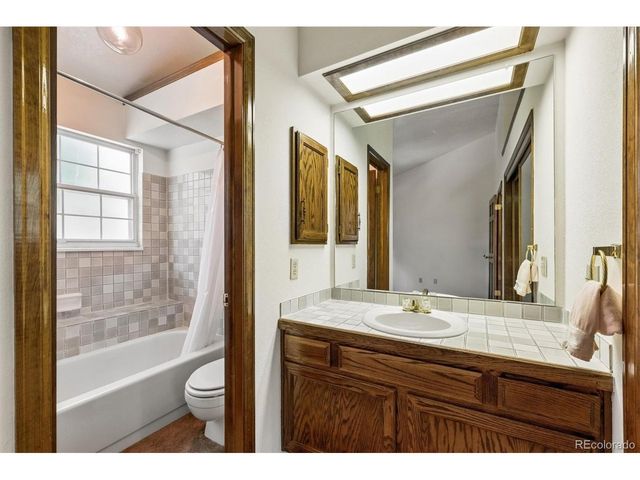 1581 E Nichols Cir, Centennial, CO 80122