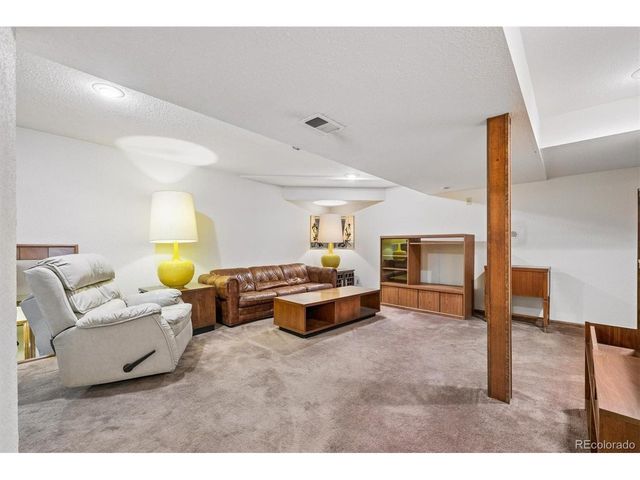 1581 E Nichols Cir, Centennial, CO 80122