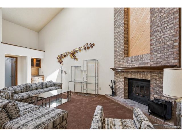 1581 E Nichols Cir, Centennial, CO 80122