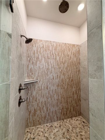 2720 Amaris Avenue, Lowell, AR 72745