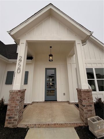 2720 Amaris Avenue, Lowell, AR 72745