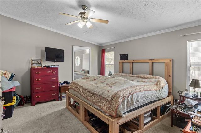5805 Marshallgate Drive, Winston-salem, NC 27105