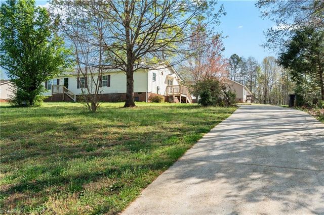5805 Marshallgate Drive, Winston-salem, NC 27105