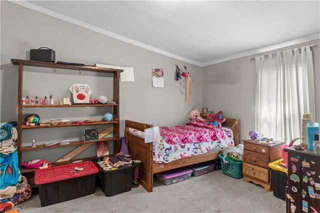 5805 Marshallgate Drive, Winston-salem, NC 27105