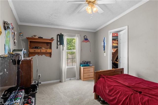 5805 Marshallgate Drive, Winston-salem, NC 27105