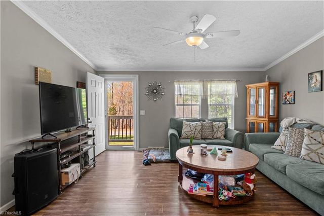 5805 Marshallgate Drive, Winston-salem, NC 27105