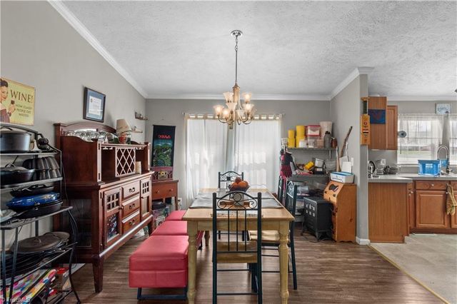 5805 Marshallgate Drive, Winston-salem, NC 27105