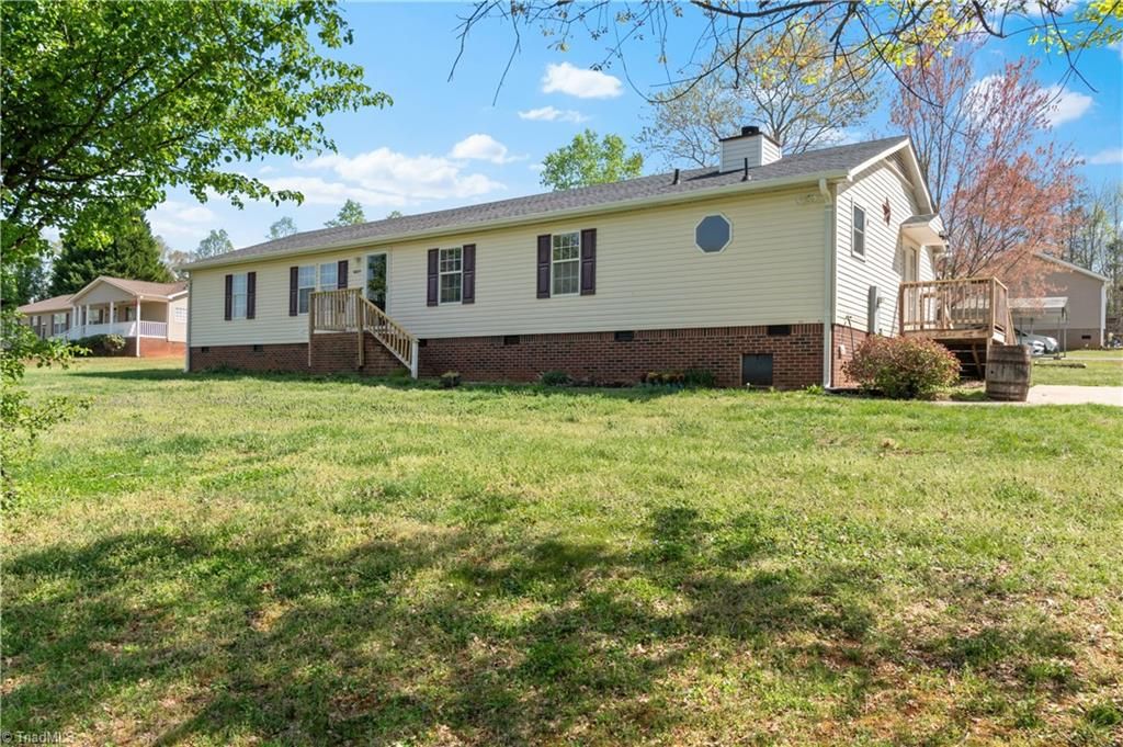 5805 Marshallgate Drive, Winston-salem, NC 27105