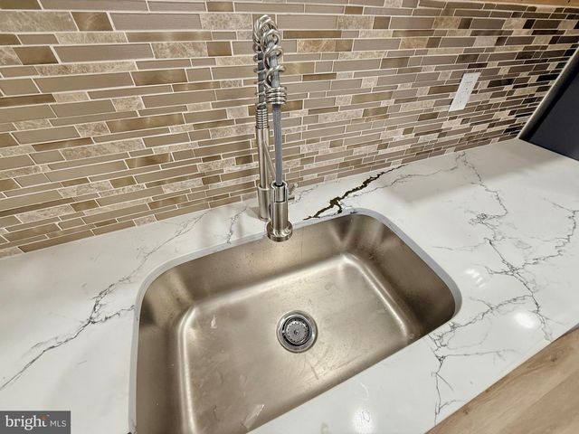 1528 HAAK ST, Reading, PA 19602