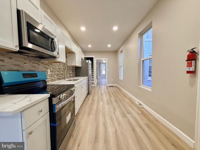 1528 HAAK ST, Reading, PA 19602