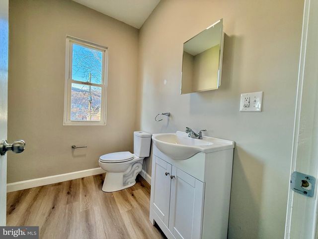 1528 HAAK ST, Reading, PA 19602