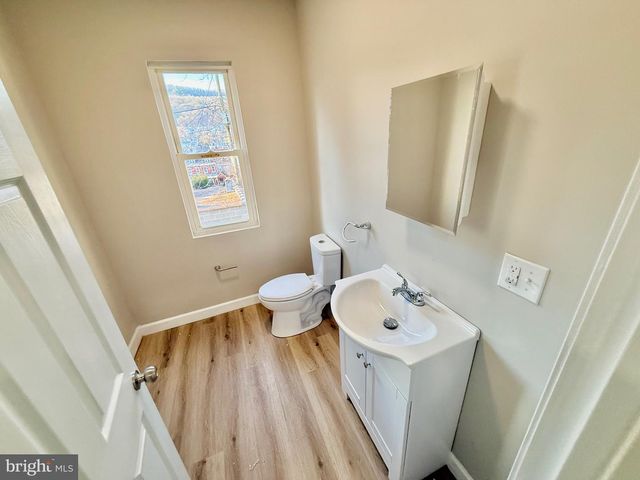 1528 HAAK ST, Reading, PA 19602