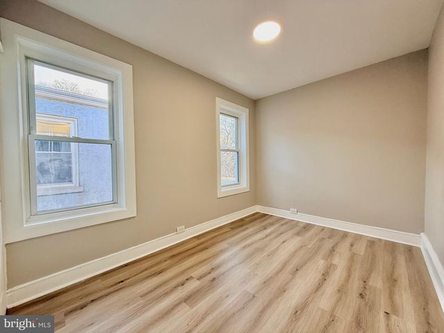 1528 HAAK ST, Reading, PA 19602