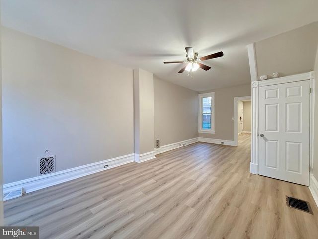 1528 HAAK ST, Reading, PA 19602