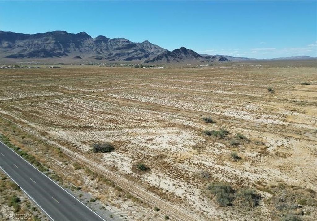 820 West Flashman Lane, Pahrump, NV 89060