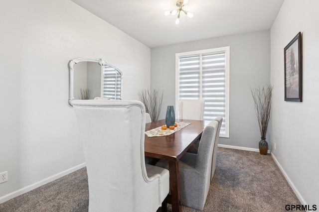 9610 S 28Th Avenue, Bellevue, NE 68147