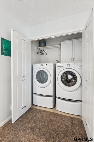 9610 S 28Th Avenue, Bellevue, NE 68147