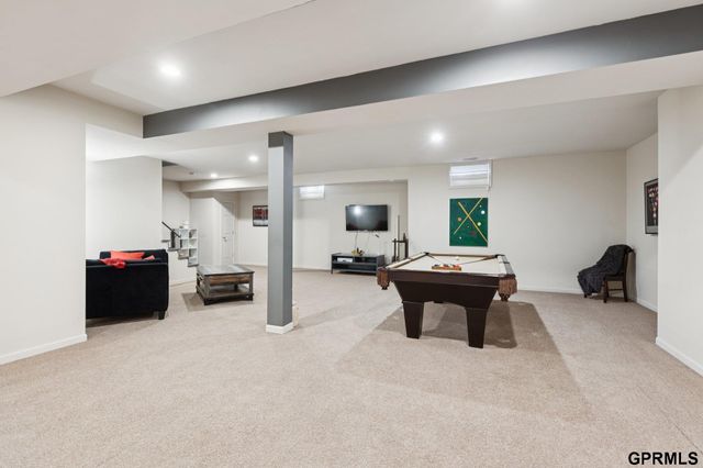 9610 S 28Th Avenue, Bellevue, NE 68147