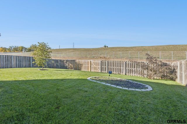 9610 S 28Th Avenue, Bellevue, NE 68147