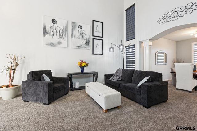 9610 S 28Th Avenue, Bellevue, NE 68147