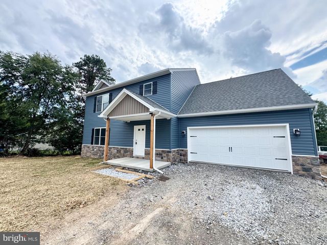 8 S LOCUST LN, Mechanicsburg, PA 17050