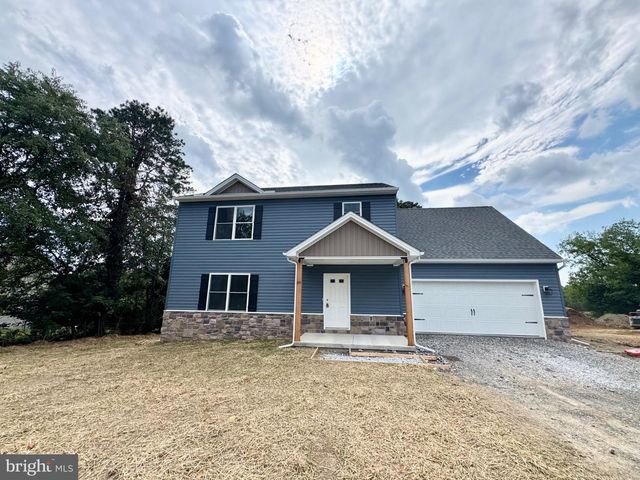 8 S LOCUST LN, Mechanicsburg, PA 17050