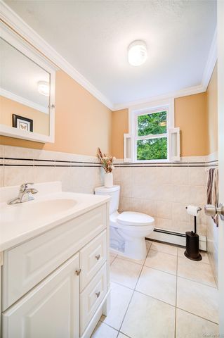 1 Tanglewood Lane, Poughkeepsie, NY 12603