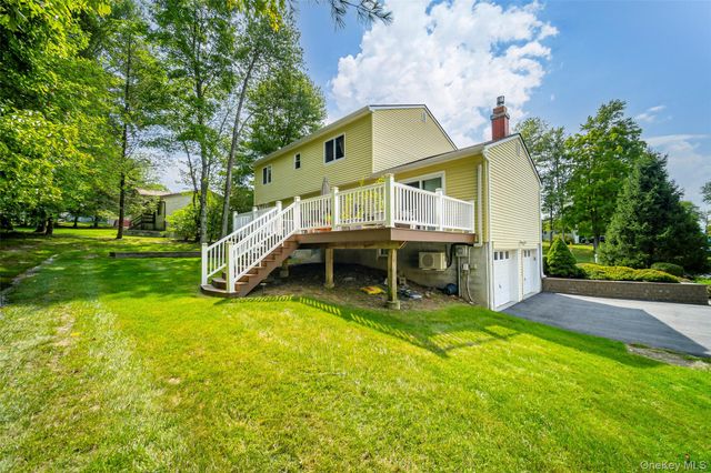 1 Tanglewood Lane, Poughkeepsie, NY 12603