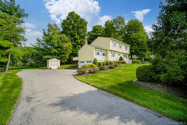 1 Tanglewood Lane, Poughkeepsie, NY 12603