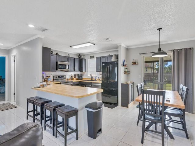 542 SE Faith Terrace, Port St. Lucie, Port St Lucie, FL 34983