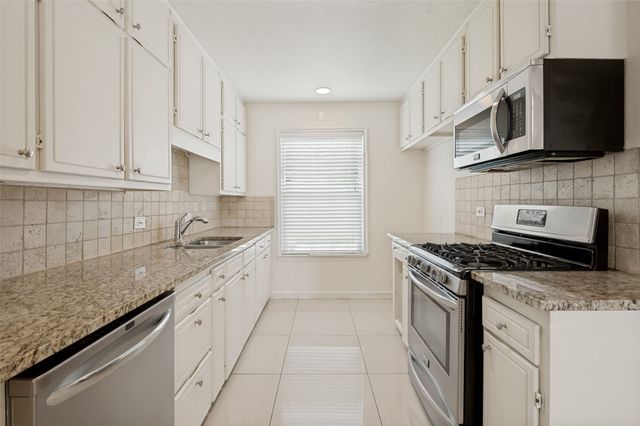 2114 Miriam Lane, Arlington, TX 76010