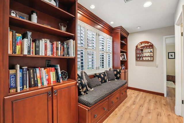 2254 Newcastle Gap Dr, Gold River, CA 95670