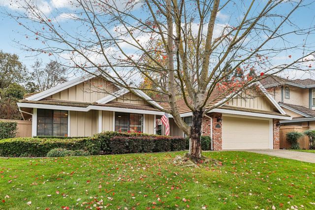 2254 Newcastle Gap Dr, Gold River, CA 95670