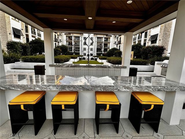 1030 3rd AVE S 208, Naples, FL 34102