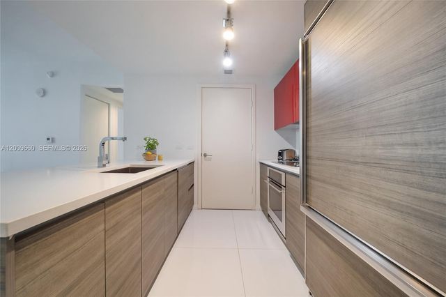 1100 Miami Ave 2808, Miami, FL 33130