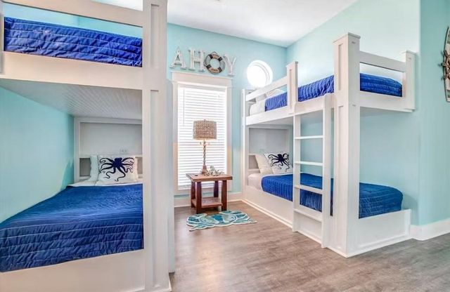 922 Palmridge Drive, Crystal Beach, TX 77650