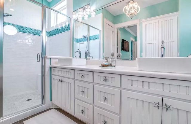 922 Palmridge Drive, Crystal Beach, TX 77650