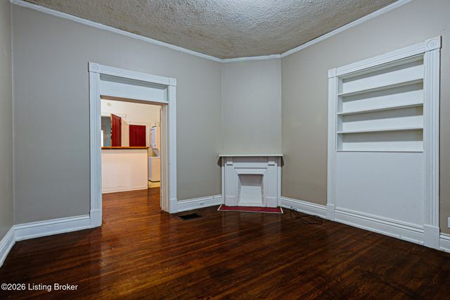 1821 Eastern Pkwy, Louisville, KY 40204