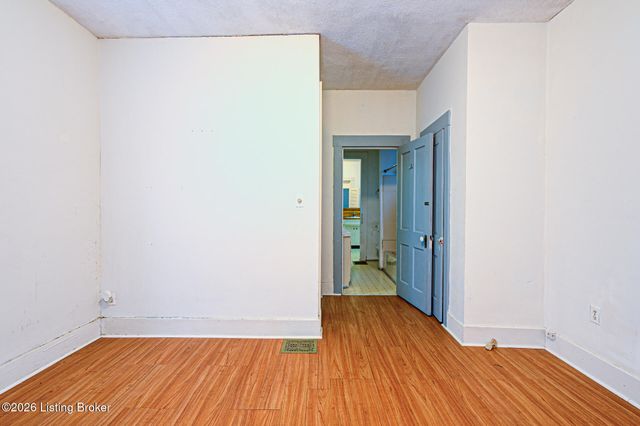 1821 Eastern Pkwy, Louisville, KY 40204