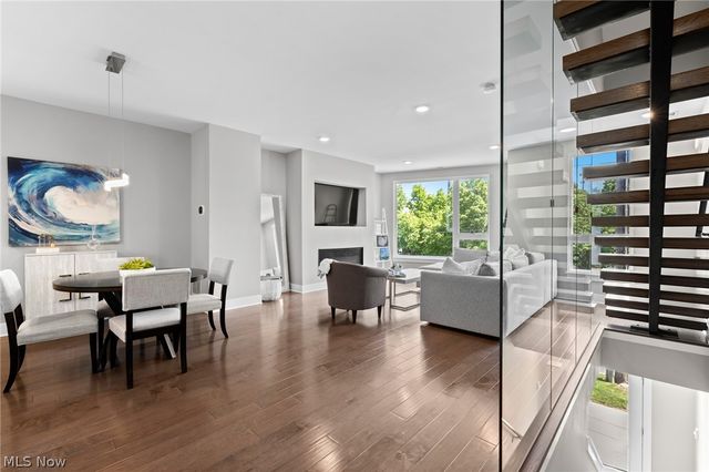 1240 W 70th Street, Cleveland, OH 44102