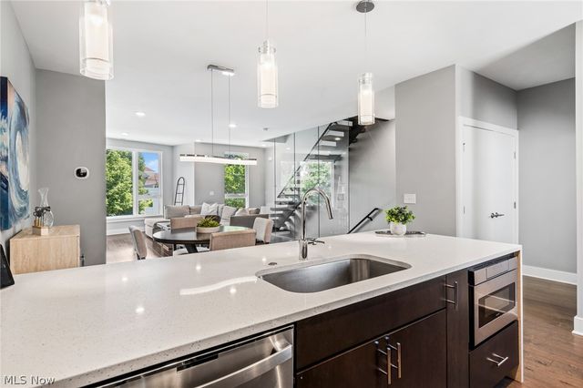 1240 W 70th Street, Cleveland, OH 44102