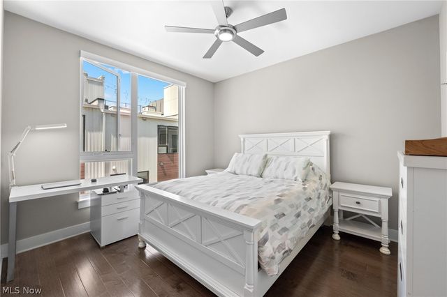 1240 W 70th Street, Cleveland, OH 44102