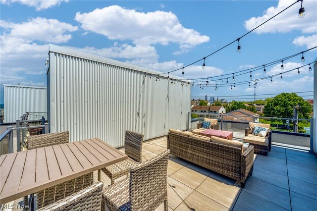 1240 W 70th Street, Cleveland, OH 44102